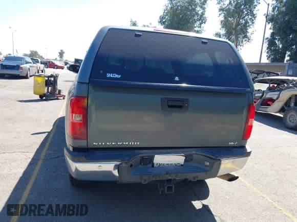 2007 Chevrolet Silverado 2500HD 1LT с VIN 1GCHK23K97F518587, выставлен на аукционе IAAI как лот 43153084 с пробегом 228 013 миль миль и . История ставок и продаж доступна на DreamBid. Изображение 16.