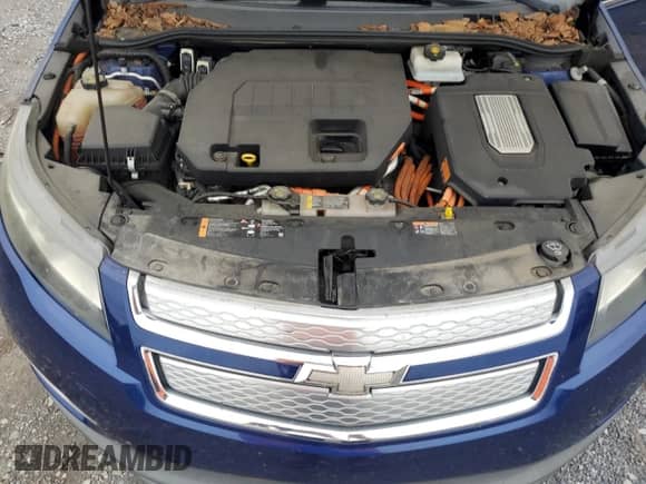 2013 Chevrolet Volt z VIN 1G1RA6E42DU113510, wystawiony jako Copart lot #69728015 z przebiegiem 121 198 mil mil oraz Szkoda całkowita • Salvage title. Historia ofert i sprzedaży dostępna na DreamBid. Obrazek 11.