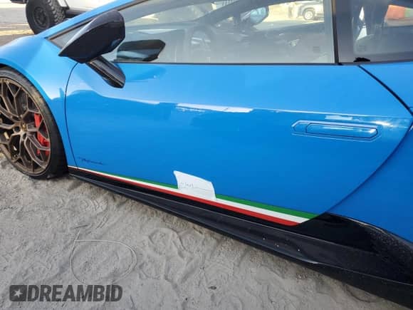 2018 Lamborghini Huracan with VIN ZHWUD4ZF2JLA08437, listed as a Copart auction lot 76293594 with Not provided miles and Non repairable. Bid and sale history available at DreamBid. Image 12.