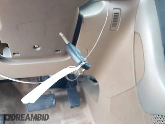 2006 Honda Pilot EX-L z VIN 5FNYF18536B025377, wystawiony jako IAAI lot #42739941 z przebiegiem 362 896 mil mil oraz . Historia ofert i sprzedaży dostępna na DreamBid. Obrazek 11.