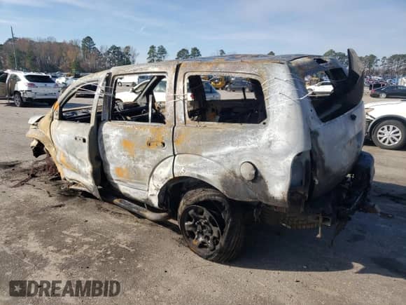 2004 Dodge Durango ST with VIN 1D4HB38N84F131603, listed as a Copart auction lot 84917084 with Not provided miles and Salvage title. Bid and sale history available at DreamBid. Image 2.