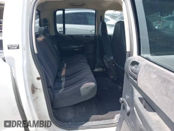 2001 Dodge Dakota Sport with VIN 1B7GL2AX11S138942, listed as a IAAI auction lot 43092446 with 258,961 mi miles and . Bid and sale history available at DreamBid. Image 8.