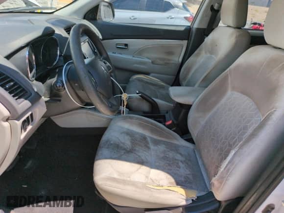 2021 Mitsubishi Outlander ES с VIN JA4APUAU9MU002525, выставлен на аукционе Copart как лот 66693575 с пробегом 198 329 миль миль и Списание • Salvage title. История ставок и продаж доступна на DreamBid. Изображение 7.