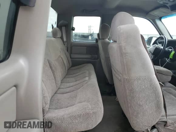 1999 Chevrolet Silverado 1500 LS z VIN 2GCEC19T1X1182063, wystawiony jako Copart lot #53395935 z przebiegiem 480 302 mil mil oraz Szkoda całkowita • Salvage title. Historia ofert i sprzedaży dostępna na DreamBid. Obrazek 10.
