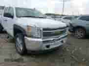 2013 Chevrolet Silverado 1500 LT z VIN 1GCRKSE78DZ144190, wystawiony jako Copart lot #71608205 z przebiegiem 179 103 mil mil oraz Szkoda całkowita • Salvage title. Historia ofert i sprzedaży dostępna na DreamBid. Obrazek 13.