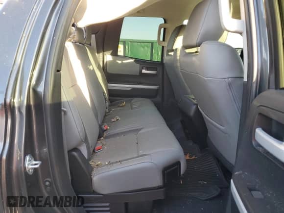 2021 Toyota Tundra Limited z VIN 5TFSY5F17MX295559, wystawiony jako Copart lot #75129274 z przebiegiem 66 879 mil mil oraz Szkoda całkowita • Salvage title. Historia ofert i sprzedaży dostępna na DreamBid. Obrazek 10.