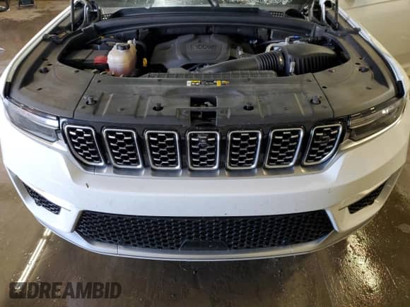 2022 Jeep Grand Cherokee Summit Reserve z VIN 1C4RJHET8N8530215, wystawiony jako Copart lot #55845465 z przebiegiem 52 752 mil mil oraz Szkoda całkowita • Salvage title. Historia ofert i sprzedaży dostępna na DreamBid. Obrazek 12.