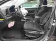 2018 Hyundai Elantra SE z VIN 5NPD74LF9JH400549, wystawiony jako Copart lot #70929645 z przebiegiem 127 027 mil mil oraz Szkoda całkowita • Salvage title. Historia ofert i sprzedaży dostępna na DreamBid. Obrazek 7.