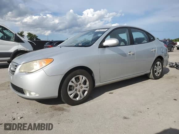 2010 Hyundai Elantra GLS с VIN KMHDU4AD6AU137027, выставлен на аукционе Copart как лот 83825705 с пробегом 194 389 миль миль и Списание • Salvage title. История ставок и продаж доступна на DreamBid. Изображение 1.