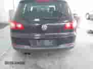 2011 Volkswagen Tiguan SE with VIN WVGAV7AX1BW549681, listed as a IAAI auction lot 40772939 with 157,547 mi miles and . Bid and sale history available at DreamBid. Image 16.