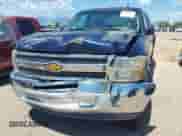 2012 Chevrolet Silverado 1500 LS z VIN 3GCPCREA1CG173747, wystawiony jako IAAI lot #38735637 z przebiegiem 162 027 mil mil oraz . Historia ofert i sprzedaży dostępna na DreamBid. Obrazek 6.