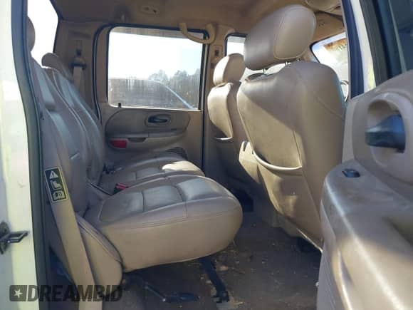 2003 Ford F-150 XLT z VIN 1FTRW07683KA87073, wystawiony jako IAAI lot #43424180 z przebiegiem Nie podano mil oraz . Historia ofert i sprzedaży dostępna na DreamBid. Obrazek 8.