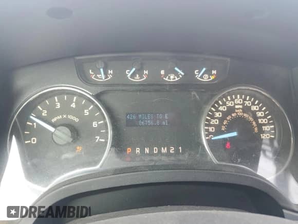 2012 Ford F-150 XL z VIN 1FTFX1EF3CFB89267, wystawiony jako Copart lot #69203925 z przebiegiem 86 756 mil mil oraz Czysty tytuł • Clean title. Historia ofert i sprzedaży dostępna na DreamBid. Obrazek 9.