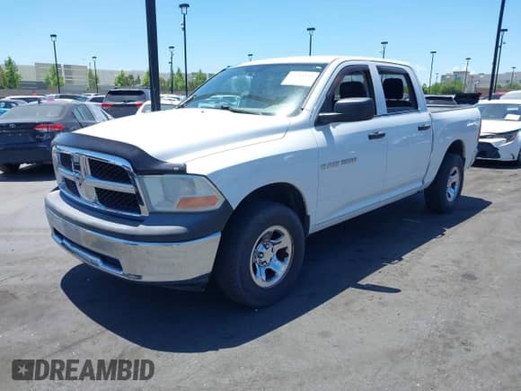 2011 Ram 1500 ST с VIN 1D7RB1CP6BS615777, выставлен на аукционе IAAI как лот 42261118 с пробегом 121 349 миль миль и . История ставок и продаж доступна на DreamBid. Изображение 2.