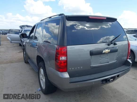 2007 Chevrolet Tahoe LTZ с VIN 1GNFC13097R308235, выставлен на аукционе IAAI как лот 42516975 с пробегом 212 988 миль миль и . История ставок и продаж доступна на DreamBid. Изображение 3.