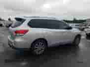 2015 Nissan Pathfinder S z VIN 5N1AR2MN7FC624103, wystawiony jako Copart lot #66642835 z przebiegiem 204 556 mil mil oraz Szkoda całkowita • Salvage title. Historia ofert i sprzedaży dostępna na DreamBid. Obrazek 3.