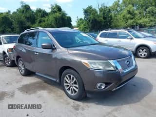 2015 Nissan Pathfinder Platinum with VIN 5N1AR2MM5FC678703, listed as a IAAI auction lot 42856269 with 356,966 mi miles and . Bid and sale history available at DreamBid. Image 1.