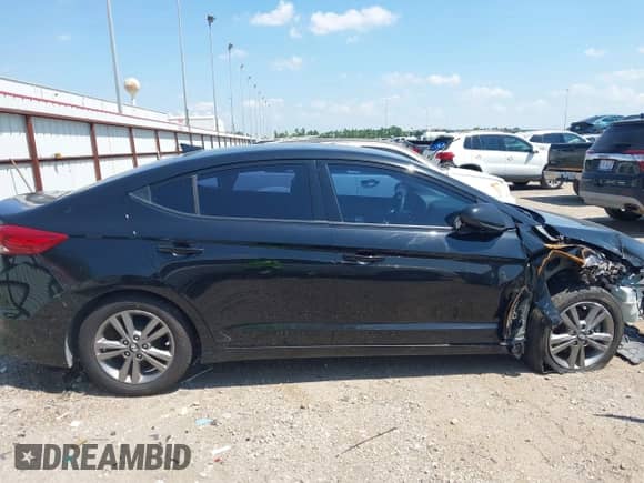 2017 Hyundai Elantra SE z VIN 5NPD84LF7HH119843, wystawiony jako IAAI lot #43153958 z przebiegiem 161 240 mil mil oraz . Historia ofert i sprzedaży dostępna na DreamBid. Obrazek 13.