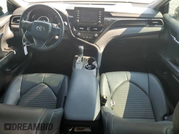 2021 Toyota Camry SE Nightshade z VIN 4T1G11AK8MU408838, wystawiony jako Copart lot #71665125 z przebiegiem 106 701 mil mil oraz Szkoda całkowita • Salvage title. Historia ofert i sprzedaży dostępna na DreamBid. Obrazek 8.