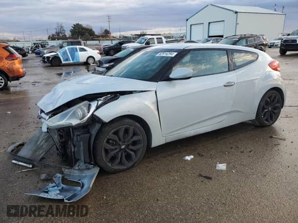 2015 Hyundai Veloster RE:FLEX with VIN KMHTC6AD7FU222458, listed as a Copart auction lot 82914294 with 93,714 mi miles and Salvage title. Bid and sale history available at DreamBid. Image 1.