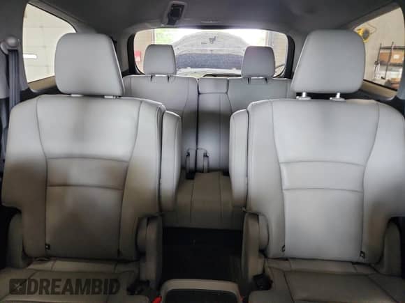 2019 Honda Pilot Touring 7-Passenger with VIN 5FNYF6H60KB008925, listed as a Copart auction lot 68154335 with 115,631 mi miles and Salvage title. Bid and sale history available at DreamBid. Image 10.