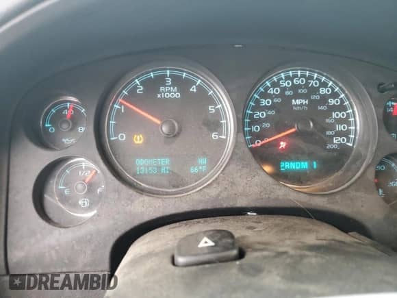 2011 Chevrolet Suburban с VIN 1GNWK5EG5BR231313, выставлен на аукционе Copart как лот 84421955 с пробегом 13 153 миль миль и Списание • Salvage title. История ставок и продаж доступна на DreamBid. Изображение 9.