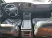 2002 GMC Sierra 1500 SLE с VIN 1GTEC19T32E124432, выставлен на аукционе Copart как лот 83583374 с пробегом Не указан миль и Списание • Salvage title. История ставок и продаж доступна на DreamBid. Изображение 8.