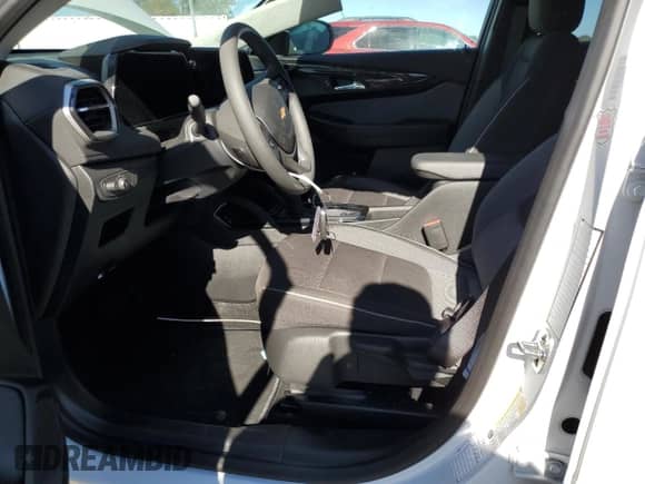 2025 Chevrolet TrailBlazer LT with VIN KL79MRSL0SB218600, listed as a Copart auction lot 86840465 with 6,756 mi miles and Non repairable. Bid and sale history available at DreamBid. Image 7.