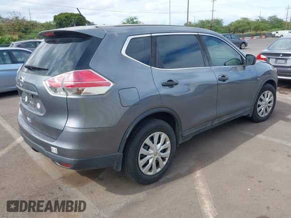 2016 Nissan Rogue SV z VIN 5N1AT2MT3GC849992, wystawiony jako IAAI lot #42632115 z przebiegiem 96 259 mil mil oraz . Historia ofert i sprzedaży dostępna na DreamBid. Obrazek 4.