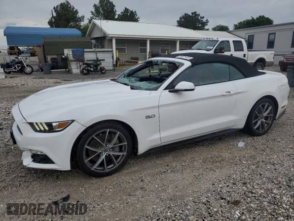 2016 Ford Mustang GT Premium с VIN 1FATP8FF0G5209048, выставлен на аукционе Copart как лот 55021455 с пробегом 61 503 миль миль и Списание • Salvage title. История ставок и продаж доступна на DreamBid. Изображение 1.