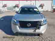 2022 Nissan Pathfinder SL z VIN 5N1DR3CB0NC219578, wystawiony jako IAAI lot #41285197 z przebiegiem 41 856 mil mil oraz . Historia ofert i sprzedaży dostępna na DreamBid. Obrazek 13.