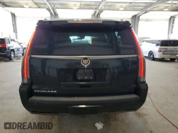 2015 Cadillac Escalade ESV Luxury с VIN 1GYS4HKJ8FR189531, выставлен на аукционе Copart как лот 68266815 с пробегом 249 936 миль миль и Чистый • Clean title. История ставок и продаж доступна на DreamBid. Изображение 6.