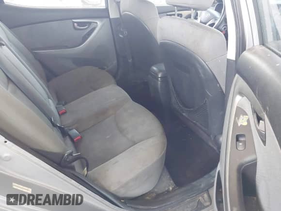 2011 Hyundai Elantra GLS z VIN KMHDH4AEXBU114753, wystawiony jako IAAI lot #42692726 z przebiegiem 147 880 mil mil oraz . Historia ofert i sprzedaży dostępna na DreamBid. Obrazek 8.