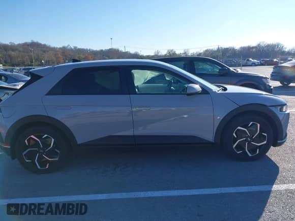 2023 Hyundai Ioniq 5 SEL с VIN KM8KNDAF1PU177966, выставлен на аукционе IAAI как лот 40980156 с пробегом 98 миль миль и . История ставок и продаж доступна на DreamBid. Изображение 13.
