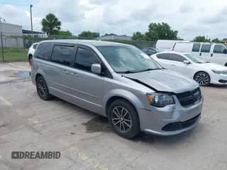 2017 Dodge Grand Caravan SE Plus with VIN 2C4RDGBG5HR562900, listed as a IAAI auction lot 42391664 with 94,360 mi miles and . Bid and sale history available at DreamBid. Image 1.
