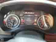 2019 Ram 1500 Laramie z VIN 1C6SRFDT3KN577222, wystawiony jako Copart lot #70502125 z przebiegiem 120 417 mil mil oraz Nie do naprawy • Non repairable. Historia ofert i sprzedaży dostępna na DreamBid. Obrazek 9.