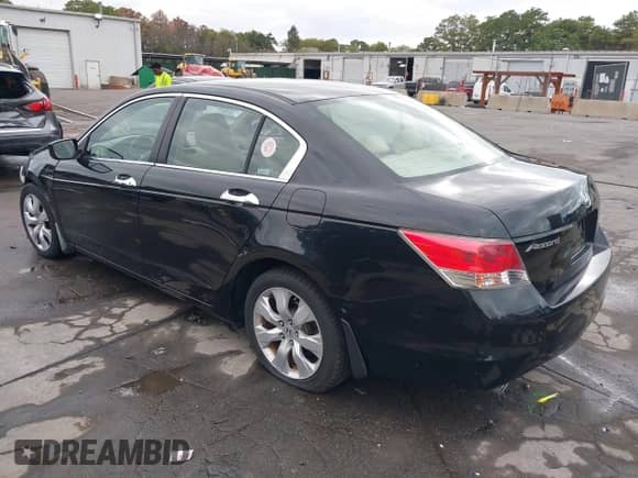 2008 Honda Accord EX z VIN 1HGCP367X8A013358, wystawiony jako IAAI lot #43430153 z przebiegiem 181 003 mil mil oraz . Historia ofert i sprzedaży dostępna na DreamBid. Obrazek 3.