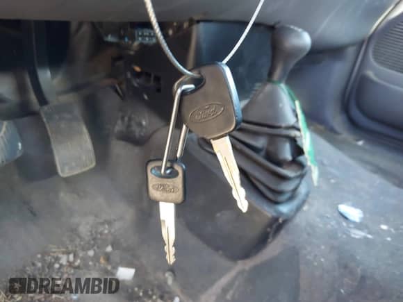 2003 Ford F-150 XL с VIN 2FTRX18W23CA62238, выставлен на аукционе IAAI как лот 43396251 с пробегом 115 742 миль миль и . История ставок и продаж доступна на DreamBid. Изображение 11.