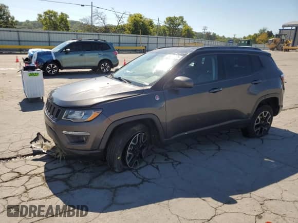 2019 Jeep Compass Trailhawk с VIN 3C4NJDDB1KT766623, выставлен на аукционе Copart как лот 70786875 с пробегом 82 223 миль миль и Списание • Salvage title. История ставок и продаж доступна на DreamBid. Изображение 1.