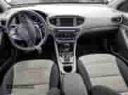 2018 Hyundai Ioniq Blue с VIN KMHC65LC9JU101414, выставлен на аукционе Copart как лот 78936503 с пробегом 62 527 миль миль и . История ставок и продаж доступна на DreamBid. Изображение 8.