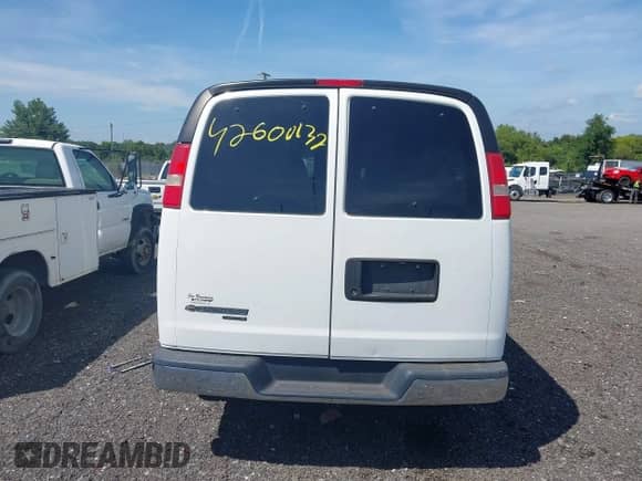 2014 Chevrolet Express Passenger LT with VIN 1GAZG1FG7E1116223, listed as a IAAI auction lot 42600132 with 297,913 mi miles and . Bid and sale history available at DreamBid. Image 16.