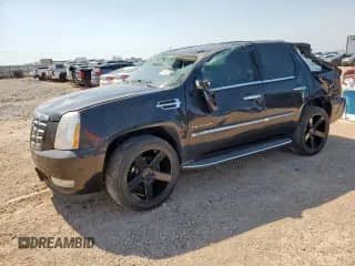 2012 Cadillac Escalade Luxury with VIN 1GYS4BEF1CR146682, listed as a Copart auction lot 67492525 with 151,629 mi miles and Non repairable. Bid and sale history available at DreamBid. Image 1.