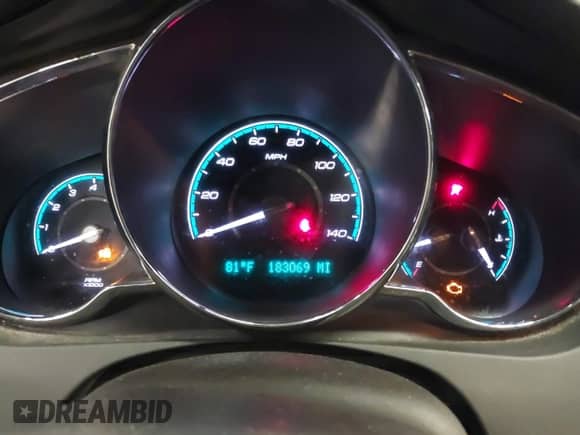 2012 Chevrolet Malibu 1LT z VIN 1G1ZC5E06CF218586, wystawiony jako IAAI lot #42838384 z przebiegiem 183 069 mil mil oraz . Historia ofert i sprzedaży dostępna na DreamBid. Obrazek 7.