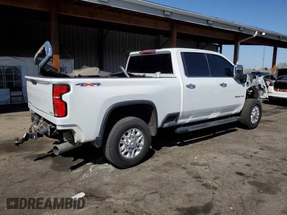 2024 Chevrolet Silverado 2500HD с VIN 2GC1YPEY6R1104367, выставлен на аукционе Copart как лот 51783695 с пробегом 59 283 миль миль и Списание • Salvage title. История ставок и продаж доступна на DreamBid. Изображение 3.