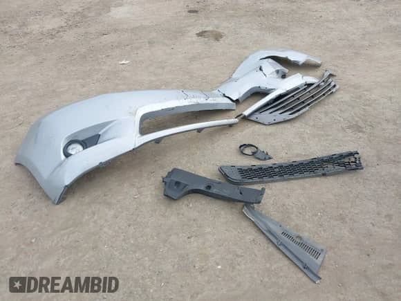 2013 Toyota Sienna XLE AAS with VIN 5TDYK3DCXDS312672, listed as a IAAI auction lot 41521263 with 183,707 mi miles and . Bid and sale history available at DreamBid. Image 12.