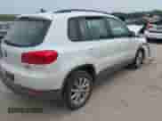 2017 Volkswagen Tiguan S с VIN WVGBV7AX4HK054301, выставлен на аукционе IAAI как лот 42492827 с пробегом 116 662 миль миль и . История ставок и продаж доступна на DreamBid. Изображение 4.