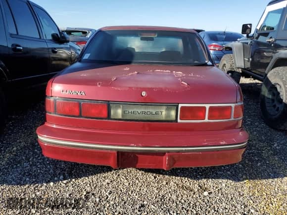 1990 Chevrolet Lumina z VIN 2G1WL54T0L1130526, wystawiony jako Copart lot #40692094 z przebiegiem 160 785 mil mil oraz Czysty tytuł • Clean title. Historia ofert i sprzedaży dostępna na DreamBid. Obrazek 6.