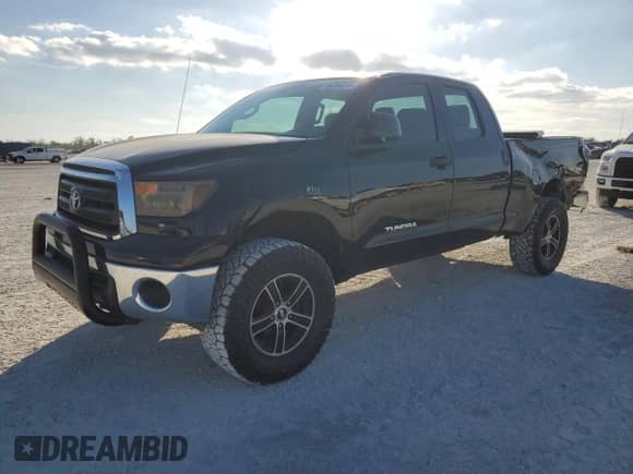 2012 Toyota Tundra z VIN 5TFRU5F15CX026419, wystawiony jako Copart lot #85980334 z przebiegiem 150 239 mil mil oraz Szkoda całkowita • Salvage title. Historia ofert i sprzedaży dostępna na DreamBid. Obrazek 1.