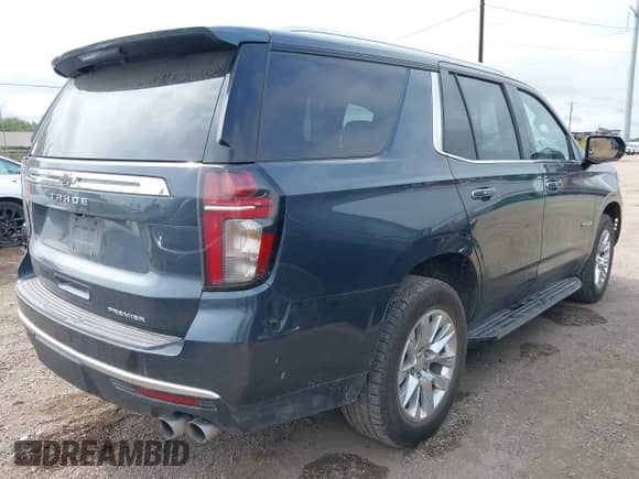 2021 Chevrolet Tahoe Premier с VIN 1GNSKSKD6MR294690, выставлен на аукционе IAAI как лот 42196702 с пробегом 94 661 миль миль и . История ставок и продаж доступна на DreamBid. Изображение 4.