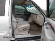 2002 Cadillac Escalade EXT z VIN 3GYEK63N82G313753, wystawiony jako IAAI lot #41770420 z przebiegiem 233 994 mil mil oraz . Historia ofert i sprzedaży dostępna na DreamBid. Obrazek 5.